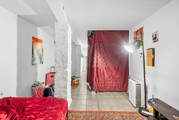 Rented by CCM Property Management LLC | media 33