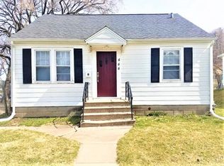 444 43rd St, Moline, IL 61265