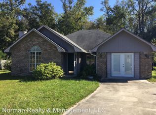 811 Sagewood Dr, Hinesville, GA 31313