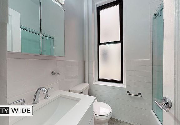 5th image of 104 E 81st St APT 3H