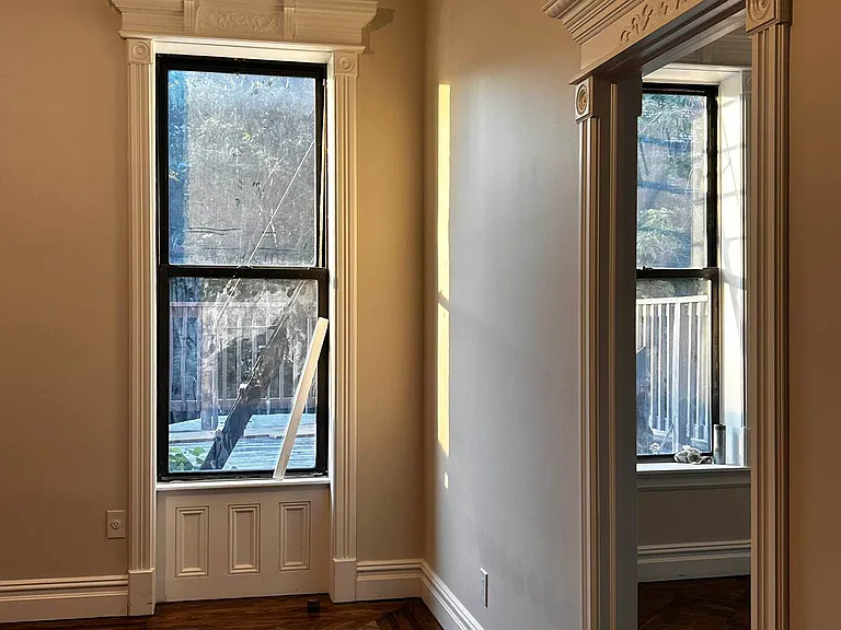 217 Hancock St #5 — Photo 5