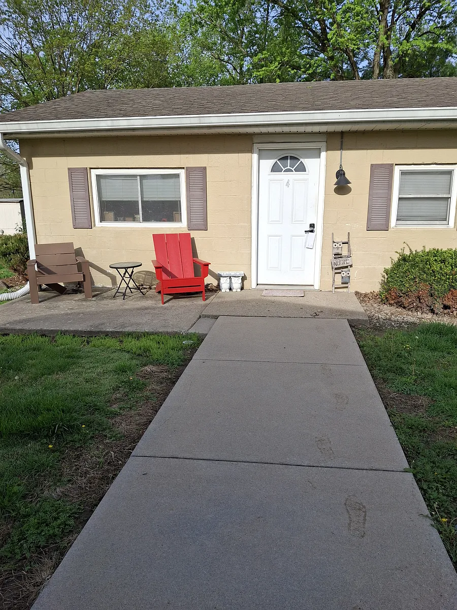 Building Photo - 1312 Booth Ave #4