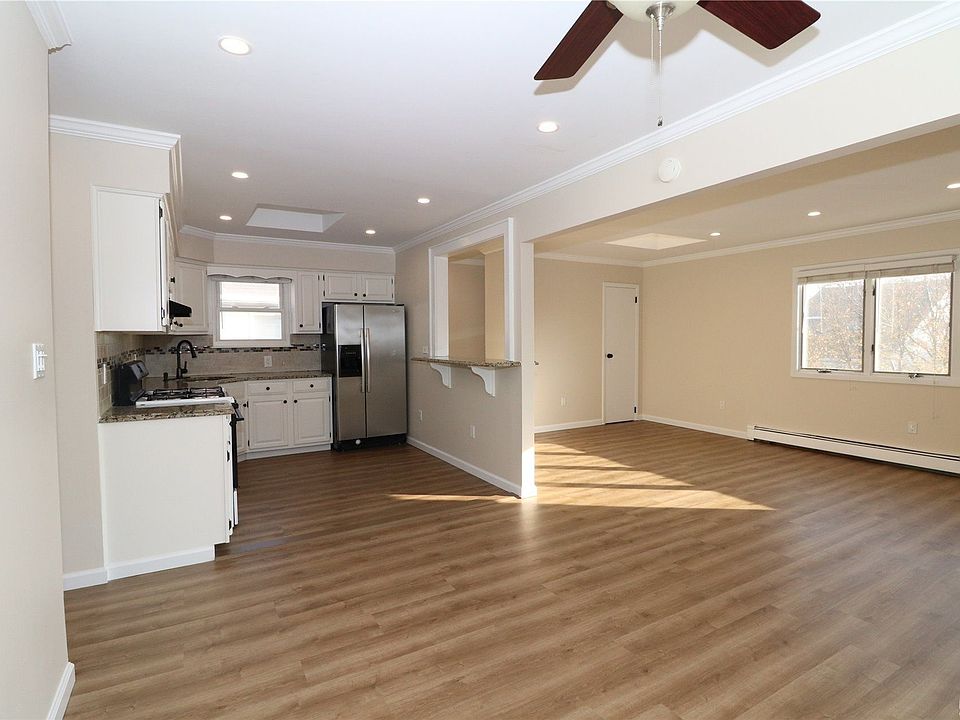 449 E Market St Long Beach NY Zillow