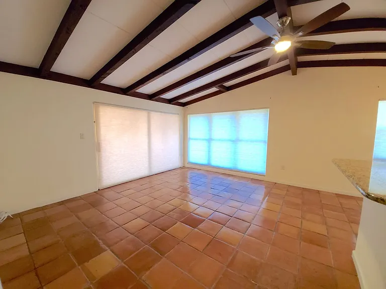 3513 S School Ave — Photo 11