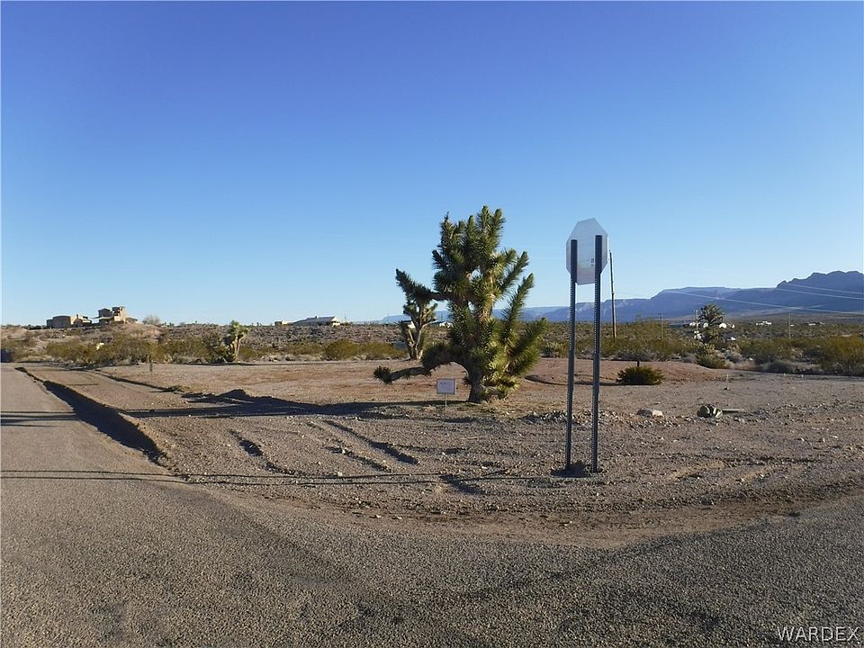 1st image of 445 E Yates Drive