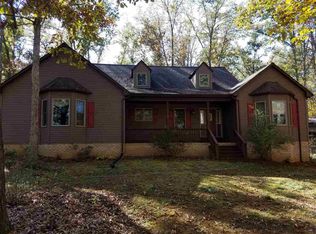 1389 Howardsville Tpke, Stuarts Draft, VA 24477