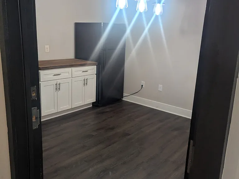 4 S King St #203 — Photo 3