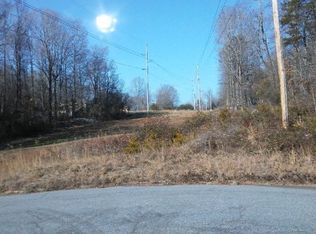 116 Knob Creek Ln, Morganton, NC 28655