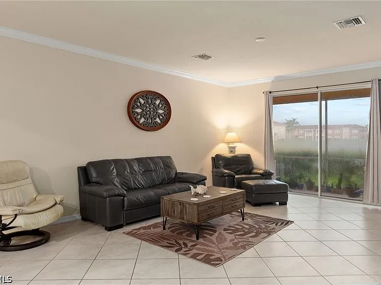 10243 Via Colomba Cir — Photo 7
