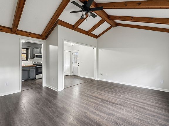5th image of 1013 Hollis Ln