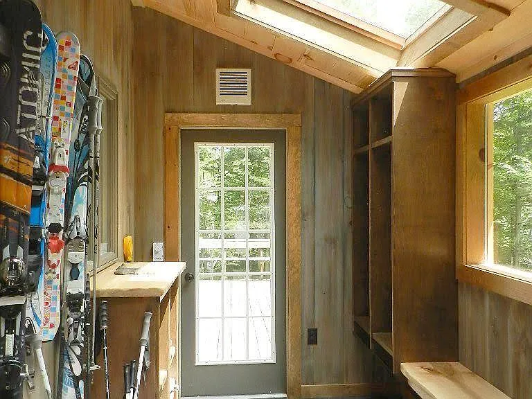 Heated mudroom