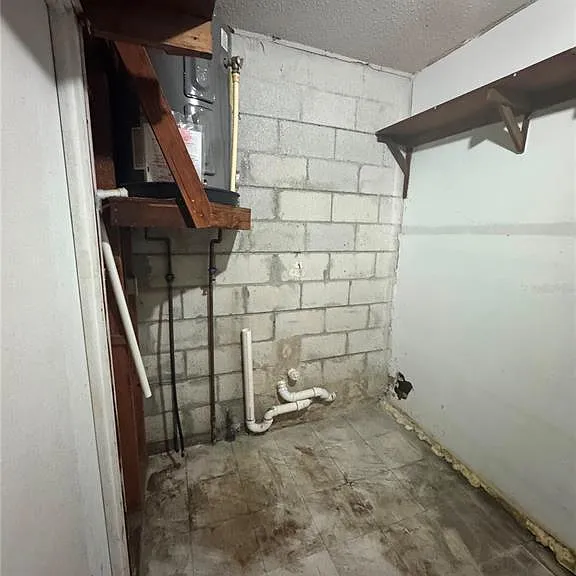 2896 Meadow Lake Ave — Photo 17
