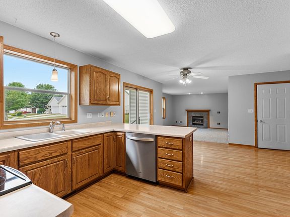 4th image of 5901 47th Ave NW