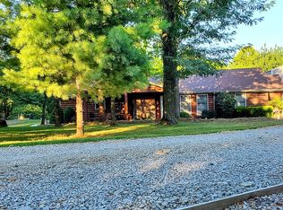 21617 S Carter Rd, Peculiar, MO 64078
