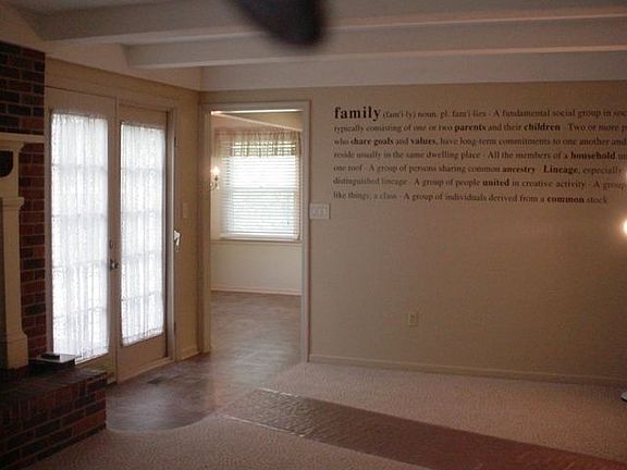 3rd image of 419 Jutewood Ct