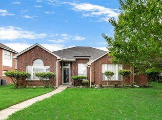 8410 Lake Bend Dr, Rowlett, TX 75088