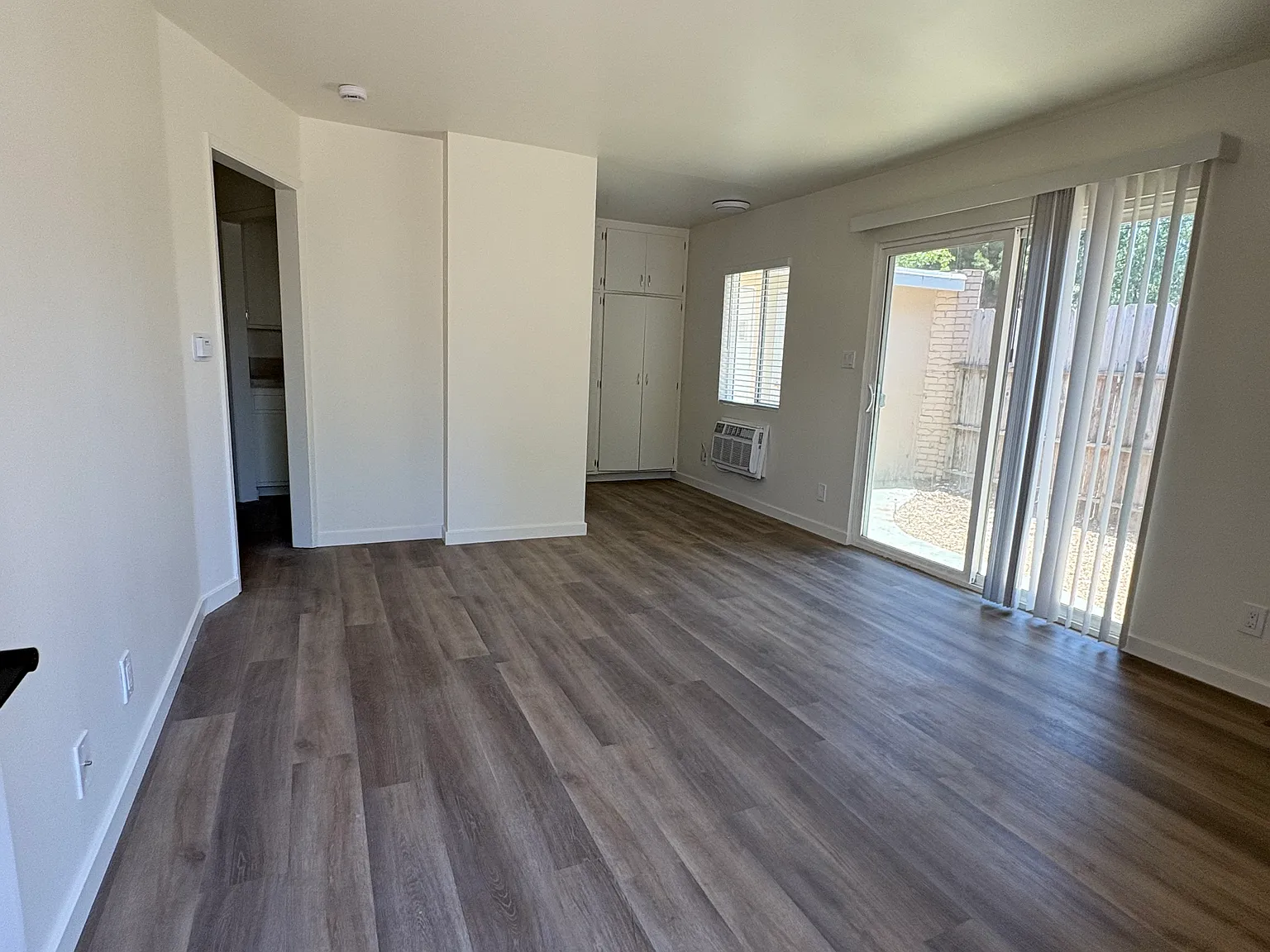 1 bed, $2,375 — Photo 3