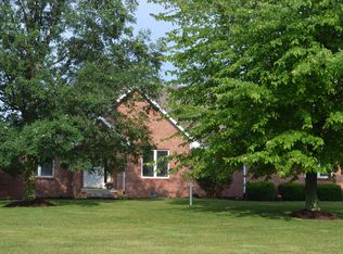1157 Sandstone Ct, Greenfield, IN 46140