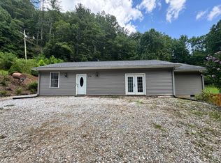 276 Wes Jones Rd, Newland, NC 28657
