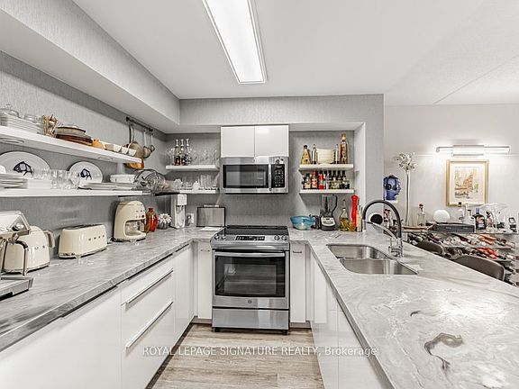 2nd image of 30 Via Rosedale #316