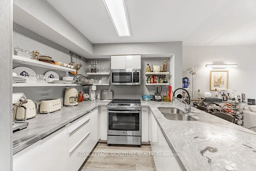 Building Photo - 30 Via Rosedale #316