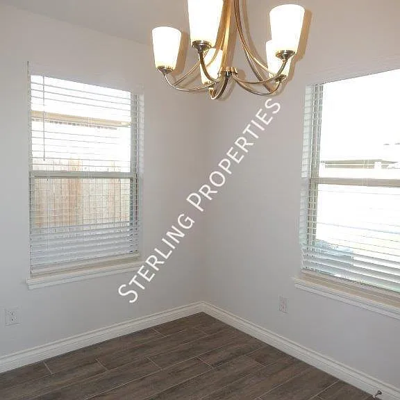 18624 Luna Dr — Photo 12