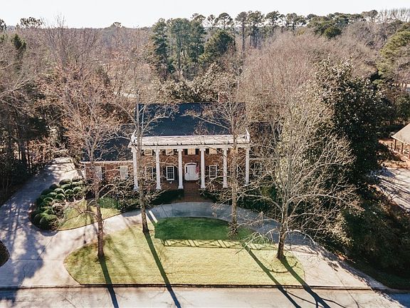 3rd image of 278 Moss Side Drive