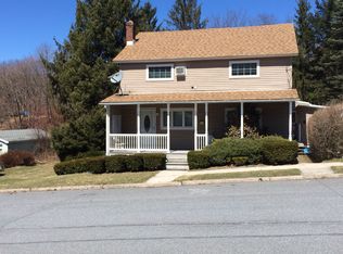 19 Andrewsville St, Lansford, PA 18232
