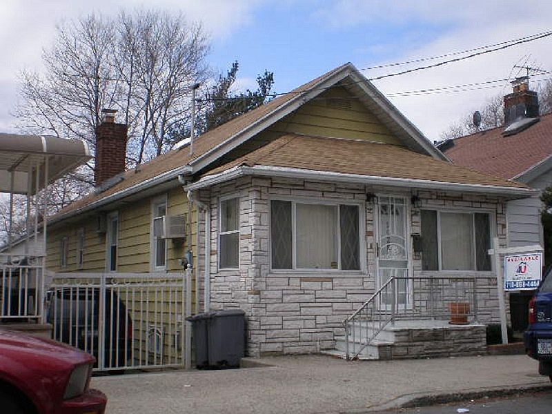 1st image of 2028 E 64th St