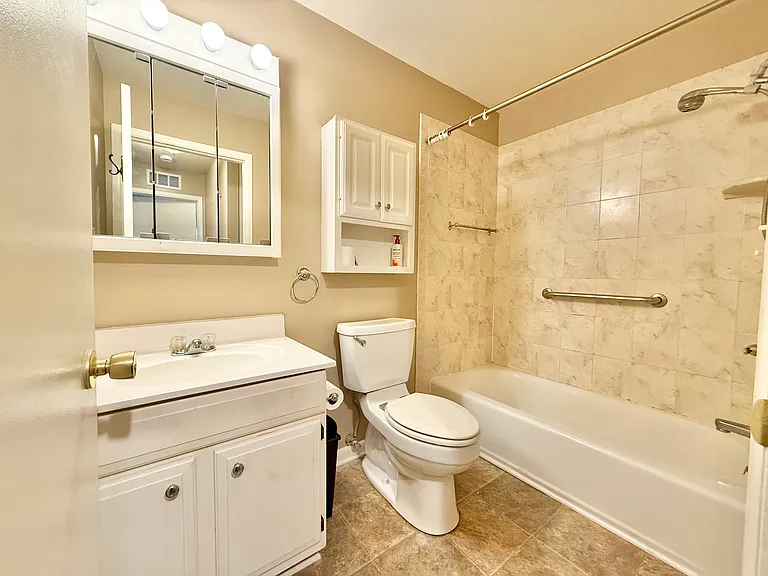1416 Hobnail Ct — Photo 10
