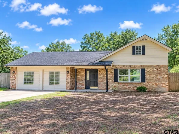 733 Country Rd #1203, Daingerfield, TX 75638