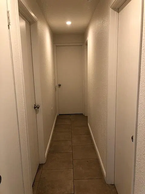 3 bed, 1200 sqft, $3,400 — Photo 4