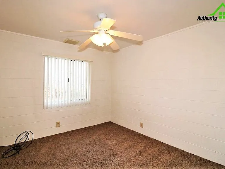 6195 Verde Vale Ct — Photo 10
