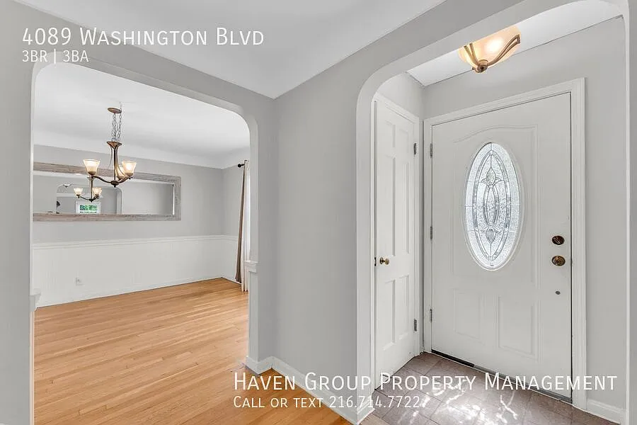 4089 Washington Blvd, University Hts, OH 44118- Spacious 3-bed 2.5-bath single-family home! — Photo 3