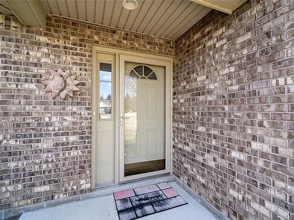 3rd image of 306 Miller Ct