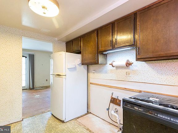 5th image of 4560 Bogart Ct