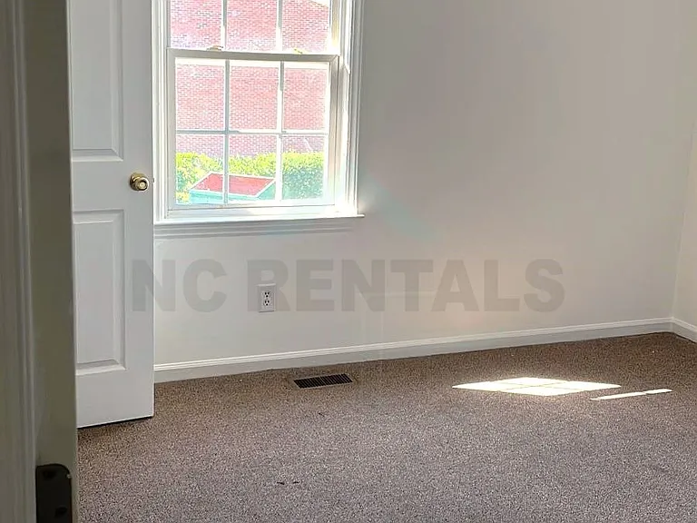 100 Kristin Dr #C5 — Photo 27
