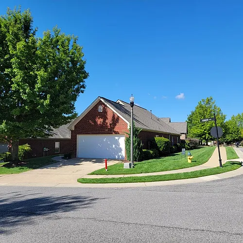 200 Oxmoor Pl Photo 1