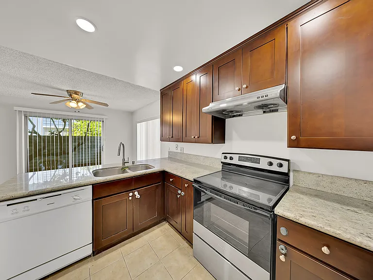850 Arcadia Ave #5 — Photo 20