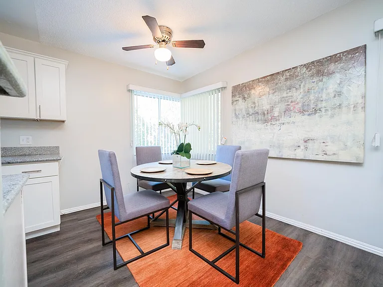 2285 Chestnut Ave #3 — Photo 2