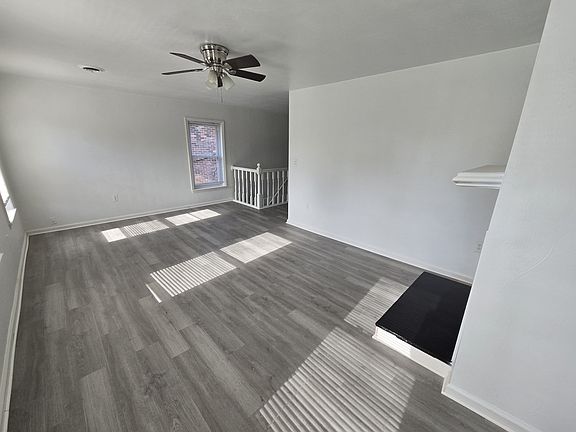 4th image of 126 W Seaview Ave #1
