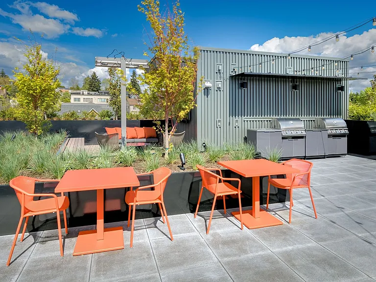 Spur Apartments — Photo 10