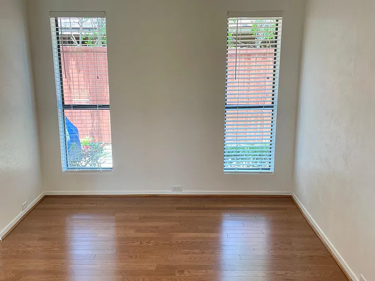 Dining Room/ Bonus Room-
off Great Room