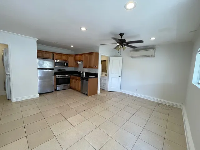 6210 Calvin Ave — Photo 7