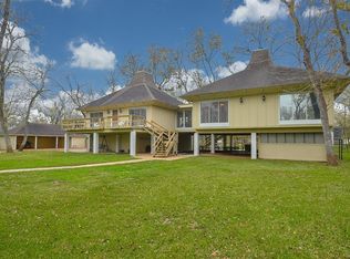 36708 Stirrup Rd, Wallis, TX 77485