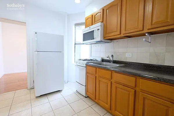 Rented by Sotheby's International Realty | media 15