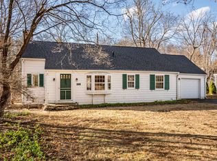 765 Mountain Rd, West Hartford, CT 06117