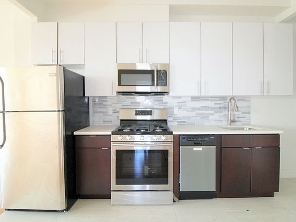 2nd image of 9002 Queens Blvd Ph 7