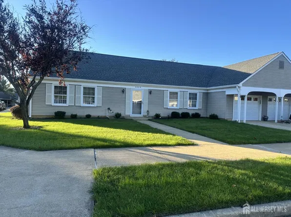 642 Old Nassau Rd #A, Monroe Township, NJ 08831