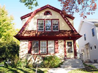 1400 E Kensington Blvd, Shorewood, WI 53211